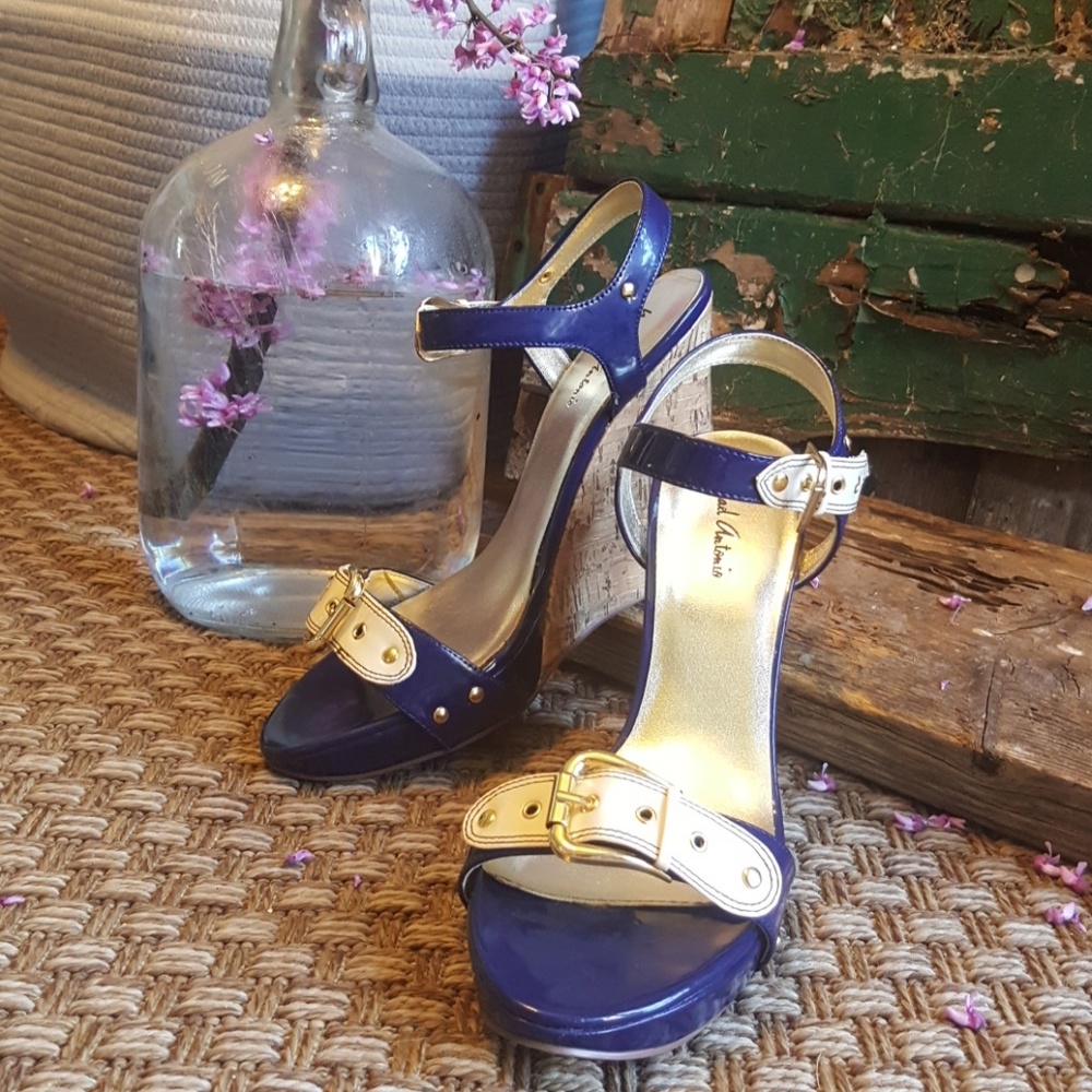 Michael Antonio wedges. Blue, tan & gold. Size 7.5